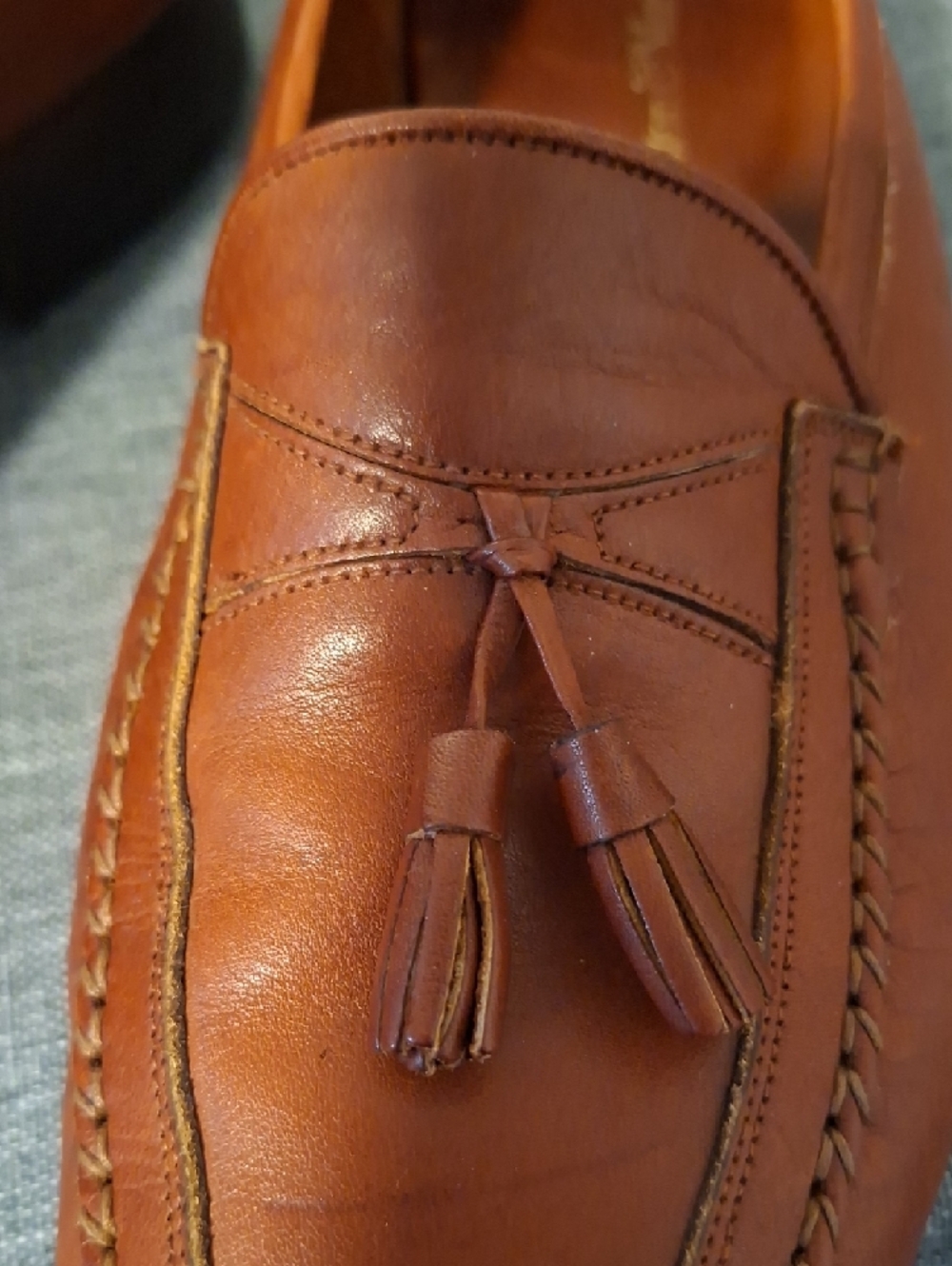 Johnston & Murphy Tan Leather Tassel Loafers - Picture 5 of 11